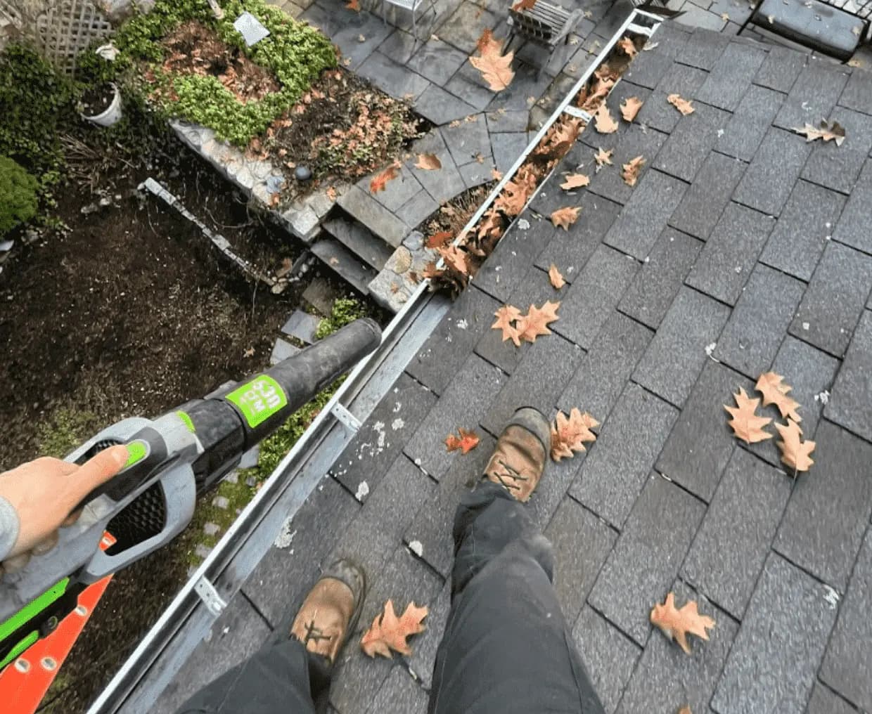 Gutter Cleaning service in Berea, OH